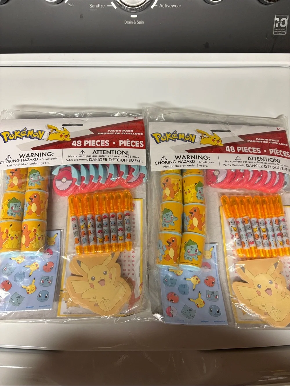 2 Pokémon Party Favor Packs